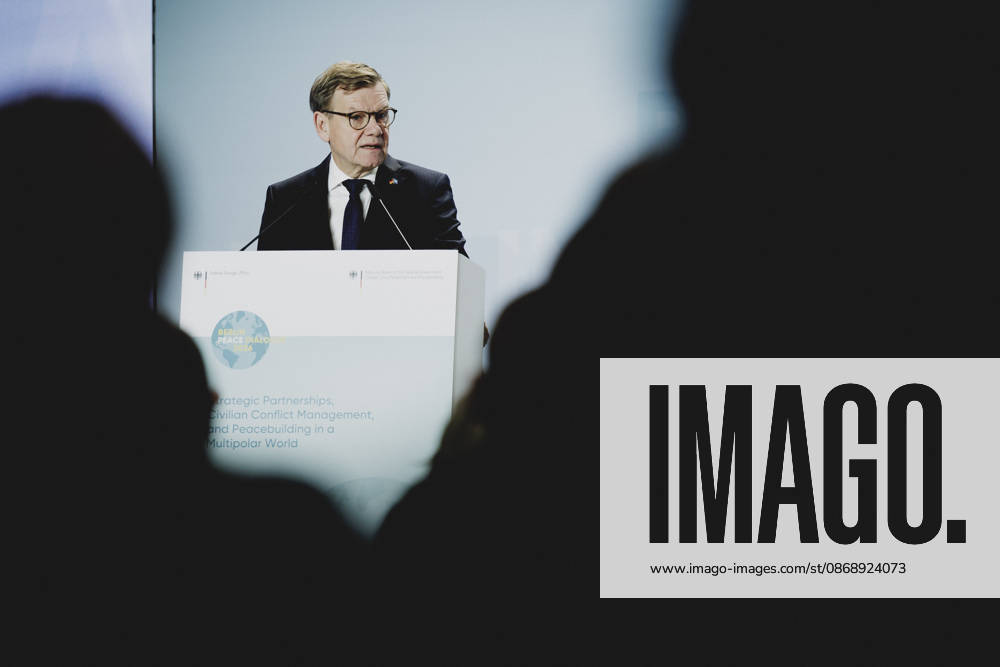 Johann Wadephul, CDU, Federal Minister of Foreign Affairs, photographed during the Berlin Peace Dialogue in Berlin on October 8, 2026. Photographed on behalf of the Federal Foreign Office, Berlin, Germany