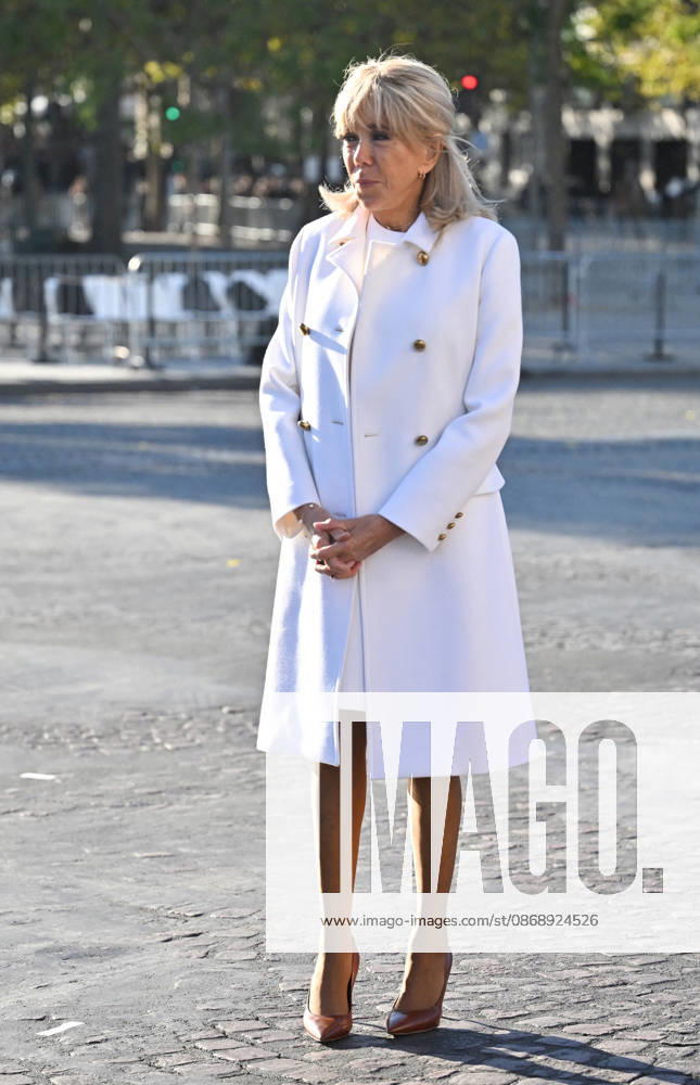 Brigitte Macron at a ceremony at the Arc de Triomphe in Paris on October 8, 2026, in honor of the state visit to France by the President of Germany and his wife, Christian Liewig, Bestimage. President Emmanuel Macron and his wife Brigitte Macron welcome Frank-Walter Steinmeier, President of Germany, and his wife, Elke Büdenbender, for a ceremony at the Arc de Triomphe in Paris on October 8, 2026, Paris, France