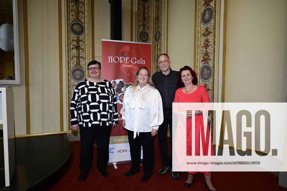 Lea Ackermann, Kathy Kelly, Stefan Hippler, and Viola Klein at the press conference and presentation of the 16th HOPE Award for the 18th HOPE Gala in Dresden at the Schauspielhaus Dresden, Dresden