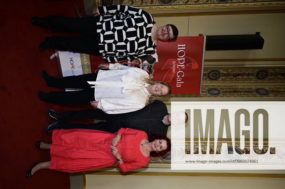 Lea Ackermann, Kathy Kelly, Stefan Hippler, and Viola Klein at the press conference and presentation of the 16th HOPE Award for the 18th HOPE Gala in Dresden at the Schauspielhaus Dresden, Dresden