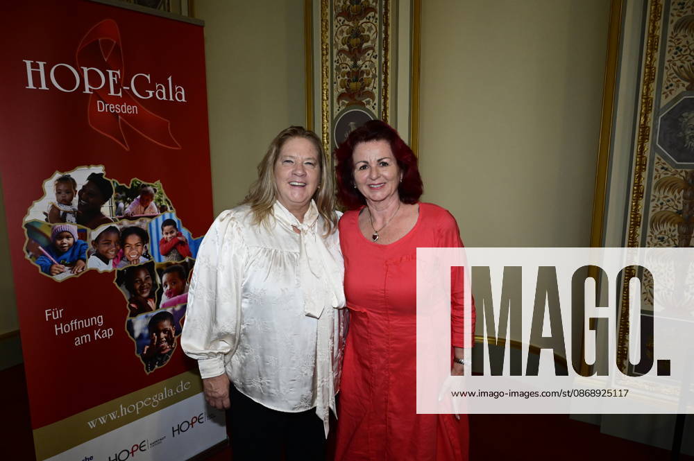 Kathy Kelly and Viola Klein at the press conference and presentation of the 16th HOPE Award for the 18th HOPE Gala in Dresden at the Schauspielhaus Dresden, Dresden