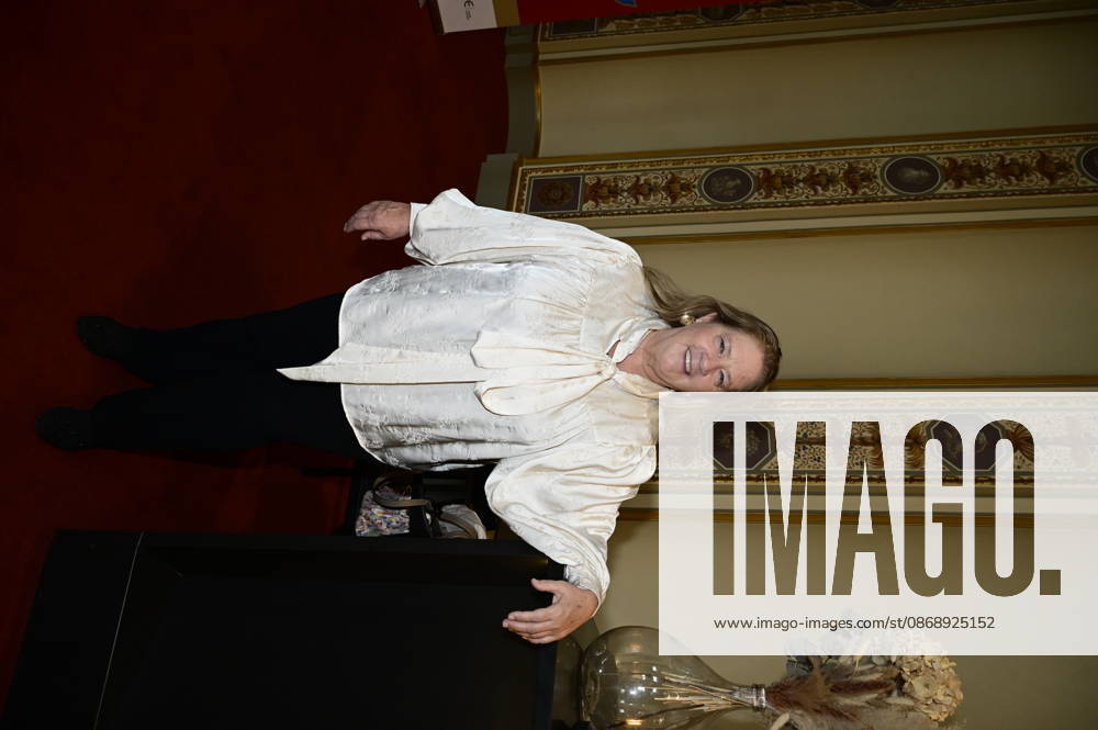 Kathy Kelly at the press conference and presentation of the 16th HOPE Award for the 18th HOPE Gala in Dresden at the Schauspielhaus Dresden, Dresden