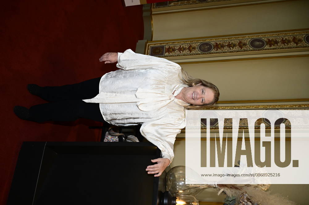 Kathy Kelly at the press conference and presentation of the 16th HOPE Award for the 18th HOPE Gala in Dresden at the Schauspielhaus Dresden, Dresden