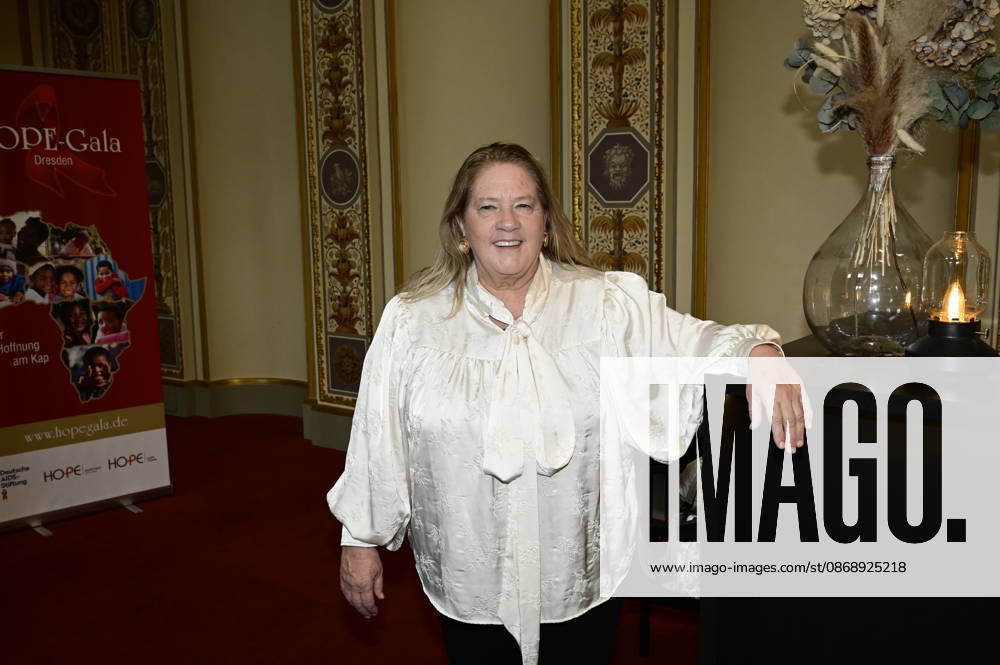 Kathy Kelly at the press conference and presentation of the 16th HOPE Award for the 18th HOPE Gala in Dresden at the Schauspielhaus Dresden, Dresden