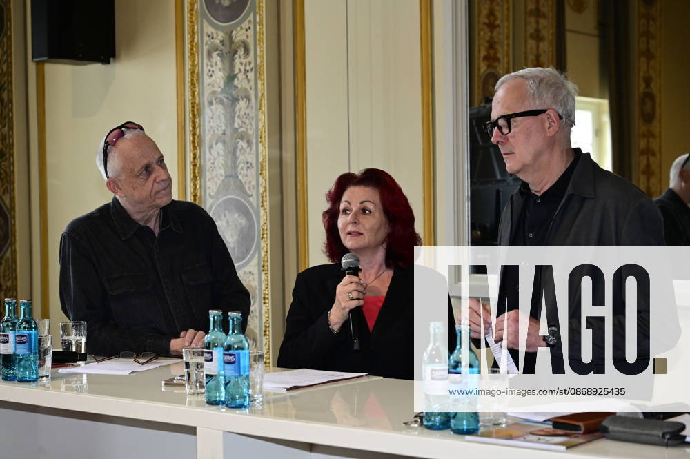 Stefan Hippler, Viola Klein, and Joachim Klement at the press conference and presentation of the 16th HOPE Award for the 18th HOPE Gala Dresden at the Schauspielhaus Dresden, Dresden