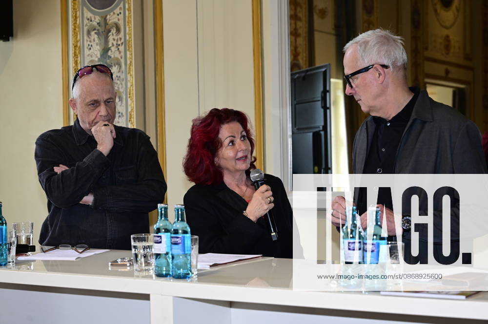 Stefan Hippler, Viola Klein, and Joachim Klement at the press conference and presentation of the 16th HOPE Award for the 18th HOPE Gala Dresden at the Schauspielhaus Dresden, Dresden
