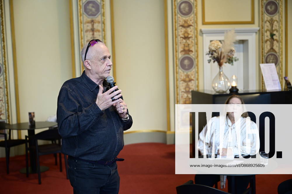 Stefan Hippler and Kathy Kelly at the press conference and presentation of the 16th HOPE Award at the 18th HOPE Gala in Dresden at the Schauspielhaus Dresden, Dresden