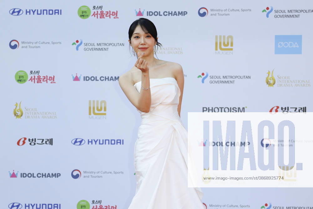 Red carpet at Seoul Drama Awards in South Korea South Korean singer and actress Jeong Eun-ji poses for photos on the red carpet during the 21st Seoul International Drama Awards in Seoul, South Korea, on October 08, 2026. Seoul South Korea