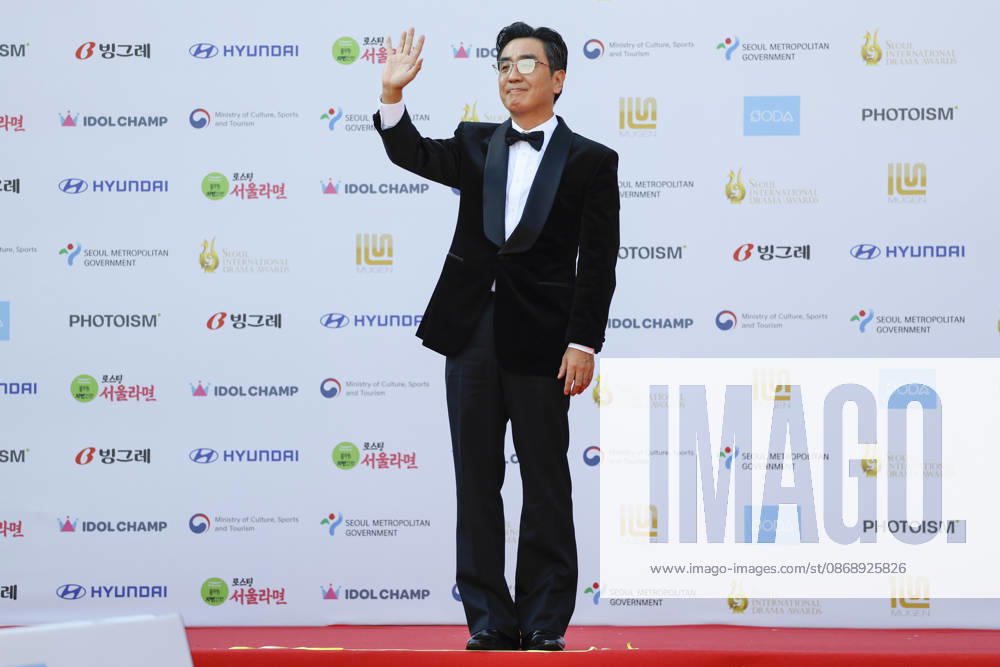 Red carpet at Seoul Drama Awards in South Korea South Korean actor Ryu Seung-ryong poses for photos on the red carpet during the 21st Seoul International Drama Awards in Seoul, South Korea, on October 08, 2026. Seoul South Korea