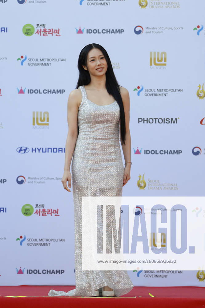 Red carpet at Seoul Drama Awards in South Korea Singaporean actress Gladys Bay poses for photos on the red carpet during the 21st Seoul International Drama Awards in Seoul, South Korea, on October 08, 2026. Seoul South Korea