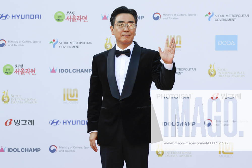 Red carpet at Seoul Drama Awards in South Korea South Korean actor Ryu Seung-ryong poses for photos on the red carpet during the 21st Seoul International Drama Awards in Seoul, South Korea, on October 08, 2026. Seoul South Korea