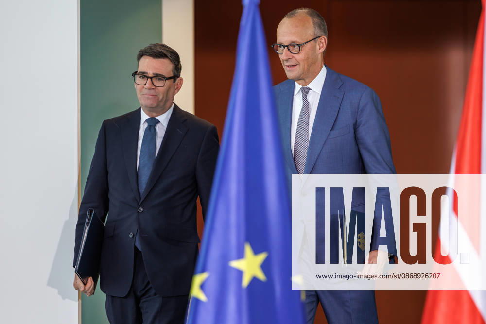 Exchange of the instruments of ratification of the Kensington Treaty by Federal Chancellor Friedrich Merz (CDU) and the Prime Minister of the United Kingdom of Great Britain and Northern Ireland, Andrew Burnham Exchange of the instruments of ratification of the Kens