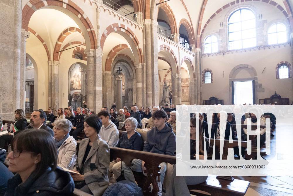 IPA89429937 - Milan, October 8, 26, Basilica of St. Ambrose, Eucharistic celebration marking the 25th anniversary of the Linate plane crash