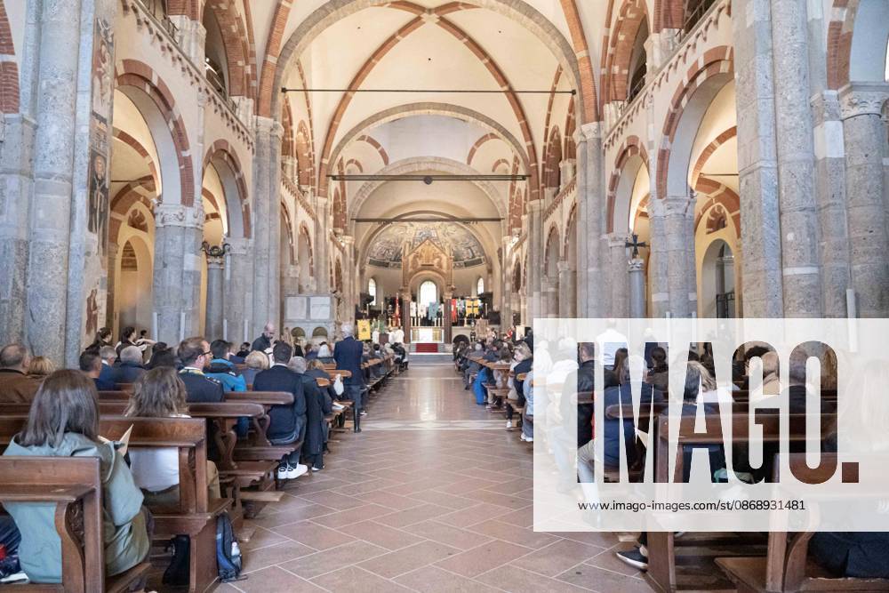 IPA89429928 - Milan, October 8, 26, Basilica of St. Ambrose, Eucharistic celebration marking the 25th anniversary of the Linate plane crash