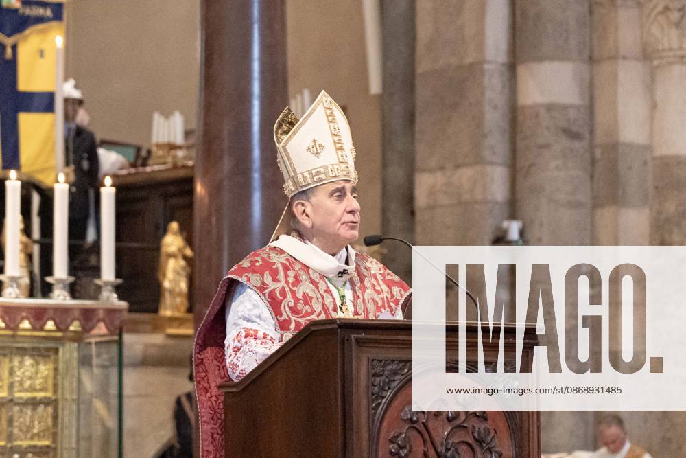 IPA89429929 - Milan, October 8, 26, Basilica of St. Ambrose, Eucharistic celebration marking the 25th anniversary of the Linate plane crash Pictured: Mario Delpini, Archbishop of Milan