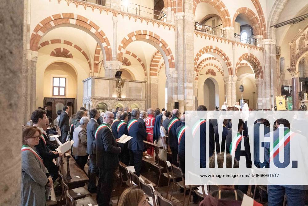 IPA89429923 - Milan, October 8, 26, Basilica of St. Ambrose, Eucharistic celebration marking the 25th anniversary of the Linate plane crash