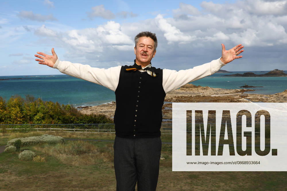 THIBAULT DE MONTALEMBERT posed during the Jury photocall at Emeria during the 37th Dinard British and Irish Film Festival in Dinard, France. Dinard France - ZUMAc179 20261008_zep_c179_037