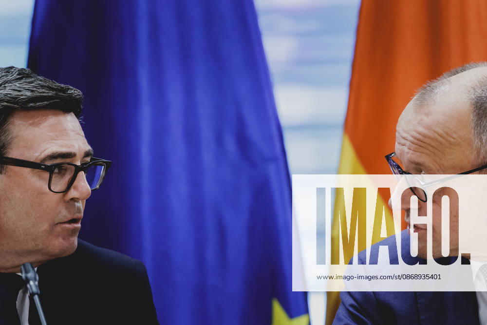 R. L. Friedrich Merz (CDU), Chancellor of Germany, and Andrew Burnham, Prime Minister of the United Kingdom, photographed while attending the Regional Growth Forum at the Federal Chancellery in Berlin, October 8, 2026, Berlin, Germany
