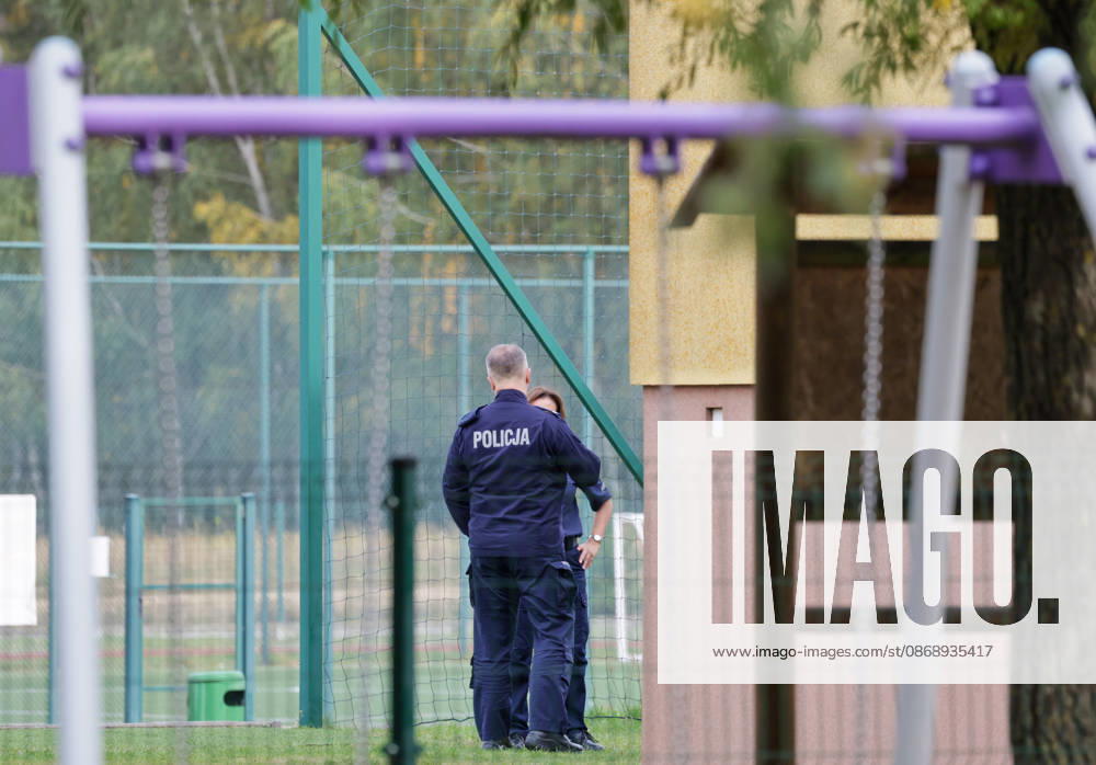 Stabbing attack at a primary school in Poland Photo: Wojciech Olkusnik East News Police officers are seen at the site after a knife attack at the local primary school on October 8, 2026 in the village of Leszczydol-Nowiny in central Poland, approximately 60 km north-east of Warsaw. A 15-year-old school graduate entered the building armed with a knife and fatally stabbed the janitor and wounded two teachers trying to overpower him. According to the police the perpetrator was wearing a helmet with a camera and planned to record the attack. A day earlier a stabbing attack, where nine people were wounded, occurred in a vocational school in the town of Ostroleka, 50 km north of today s site. EN_01685559_0030