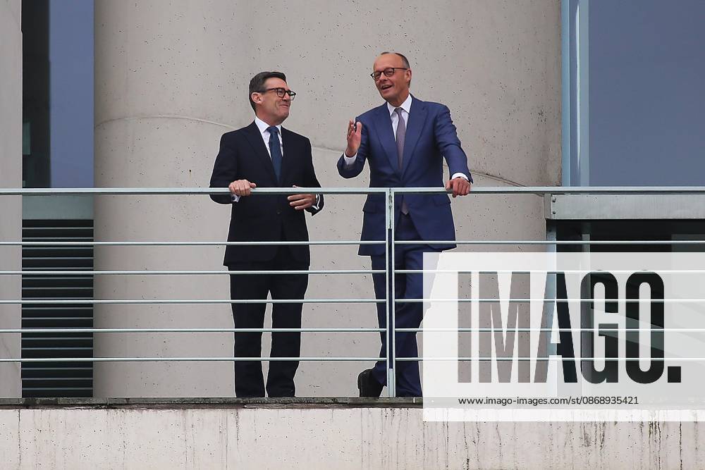 Berlin, Germany, October 8, 2026: The Federal Chancellery hosts a reception for British Prime Minister Andrew Andy Burnham and Federal Chancellor Friedrich Merz (CDU) for a one-on-one conversation on the terrace