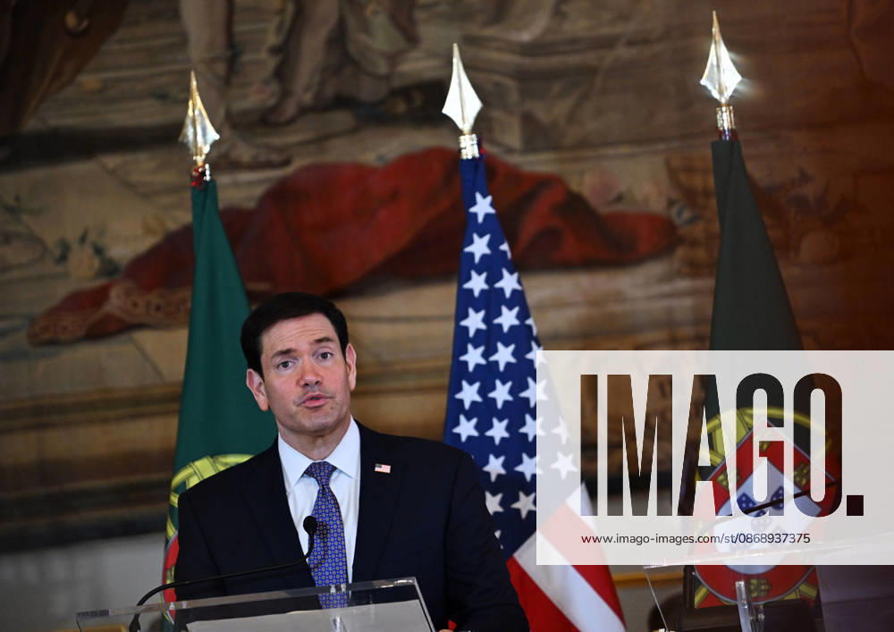 Marco Rubio - Paulo Rangel joint press conference in Lisbon LISBON, PORTUGAL - OCTOBER 8: US Secretary of State Marco Rubio and Portugal s Foreign Minister Paulo Rangel (not seen) give a joint press conference at the Necessidades Palace, the Portuguese foreign ministry, in Lisbon on October 8, 2026. Zed Jameson Anadolu Lisbon Portugal. Editorial use only. Please get in touch for any other usage.