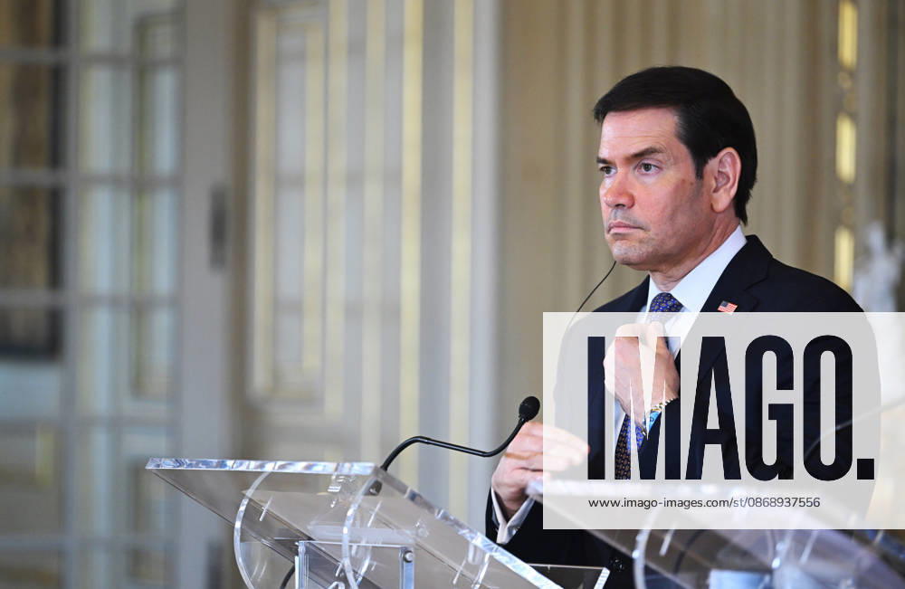 Marco Rubio - Paulo Rangel joint press conference in Lisbon LISBON, PORTUGAL - OCTOBER 8: US Secretary of State Marco Rubio and Portugal s Foreign Minister Paulo Rangel (not seen) give a joint press conference at the Necessidades Palace, the Portuguese foreign ministry, in Lisbon on October 8, 2026. Zed Jameson Anadolu Lisbon Portugal. Editorial use only. Please get in touch for any other usage.