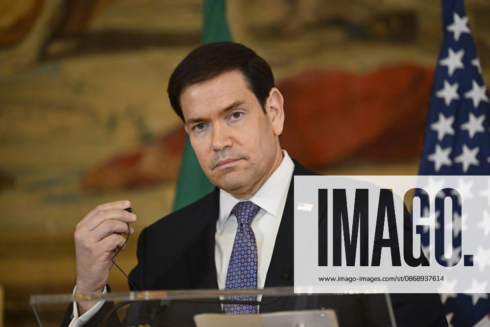 US Secretary of State Marco Rubio visits Portugal LISBON, PORTUGAL - OCTOBER 8: US Secretary of State Marco Rubio and Portuguese Foreign Minister Paulo Rangel (not seen) hold a joint press conference at the Necessidades Palace, home to Portugal s Foreign Ministry, in Lisbon, Portugal, on October 8, 2026. Zed Jameson Anadolu Lisbon Portugal. Editorial use only. Please get in touch for any other usage.