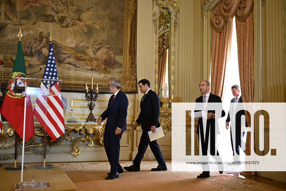 US Secretary of State Marco Rubio visits Portugal LISBON, PORTUGAL - OCTOBER 8: US Secretary of State Marco Rubio (2nd L) and Portuguese Foreign Minister Paulo Rangel (L) hold a joint press conference at the Necessidades Palace, home to Portugal s Foreign Ministry, in Lisbon, Portugal, on October 8, 2026. Zed Jameson Anadolu Lisbon Portugal. Editorial use only. Please get in touch for any other usage.
