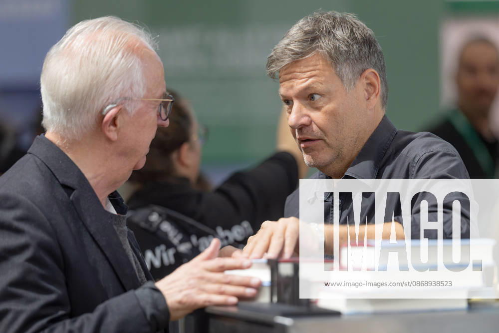 Frankfurt Book Fair 2026: Robert Habeck will be signing copies of his new book, *Arctic Meltdown*, at the Thalia booth, Frankfurt am Main, Hesse, Germany, at the exhibition grounds