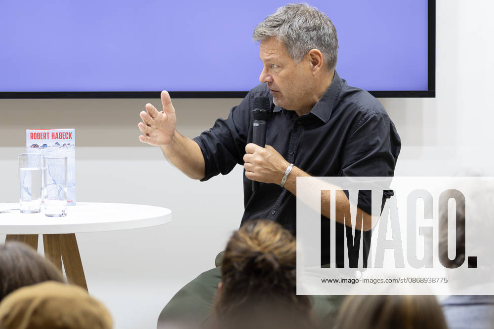 Robert Habeck at the 2026 Frankfurt Book Fair, August 10, 2026. Former Federal Minister of Economics and Vice Chancellor Robert Habeck of Alliance 90 The Greens will present his book *Arctic Meltdown* on Thursday on the *ZEIT* stage as part of the 2026 Frankfurt Boo