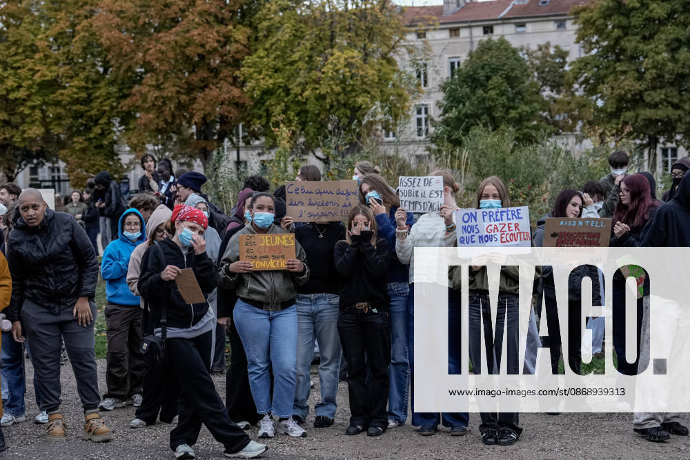 Protest against eduction conditions continues in Nancy NANCY, FRANCE - OCTOBER 8: Students holding placards take to the streets to protest education conditions in Nancy, France, on October 8, 2026. Students are taking part in a nationwide high-school mobilization over school conditions and demands for greater education resources, while security units remain deployed around several locations in the city. Muhammed Said Tako Anadolu Nancy France. Editorial use only. Please get in touch for any other usage.