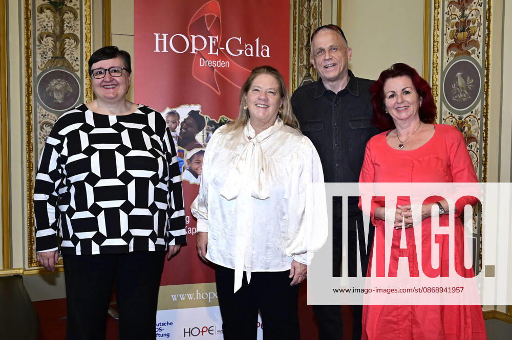 Lea Ackermann, Kathy Kelly, Stefan Hippler, and Viola Klein at the press conference and presentation of the 16th HOPE Award at the 18th Hope Gala 2026 at the Schauspielhaus Dresden, Dresden, October 8, 2026 Foto:xM.xWehnertx xFuturexImagex hope_pk_6015