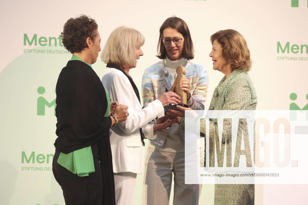 Sybille Perez, Monika Brandt, Countess Bettina Bernadotte, and Queen Silvia of Sweden at the Mentor Future Prize award ceremony during the Mentor Foundation’s anniversary celebration on Mainau Island, Mainau, October 8, 2026 Foto:xAgenturxWehnertx xGränzdörferx xFuturexImagex silvia_6026