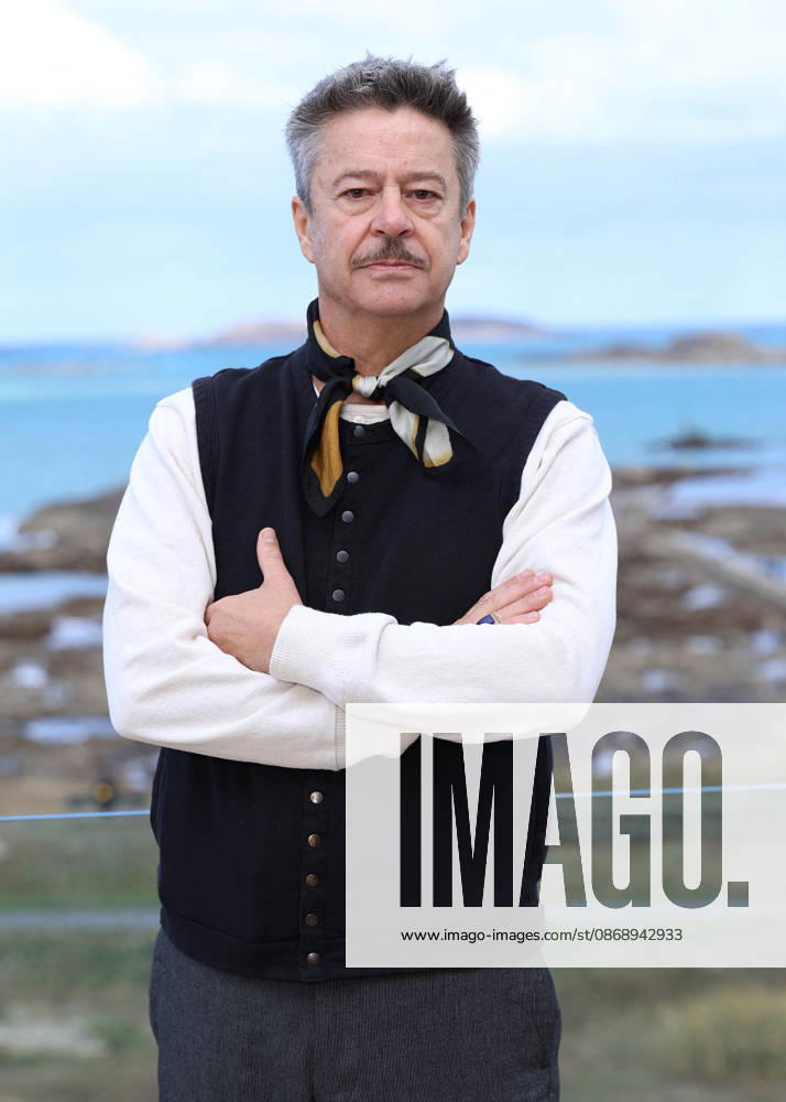 Thibault de Montalembert poses at the Emeria Hotel during the 37th Dinard British and Irish Film Festival, France, on October 8, 2026. Denis Guignebourg, Bestimage. 37th Dinard British Irish Film Festival on October 8, 2026, in Dinard, France. Dinard, France