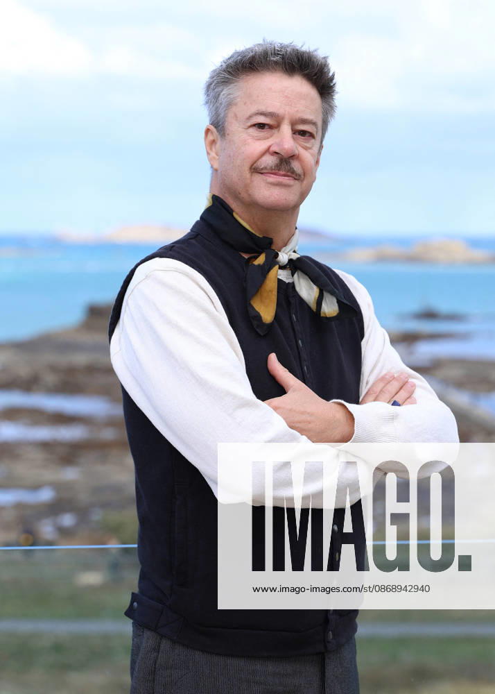 Thibault de Montalembert poses at the Emeria Hotel during the 37th Dinard British and Irish Film Festival, France, on October 8, 2026. Denis Guignebourg, Bestimage. 37th Dinard British Irish Film Festival on October 8, 2026, in Dinard, France. Dinard, France
