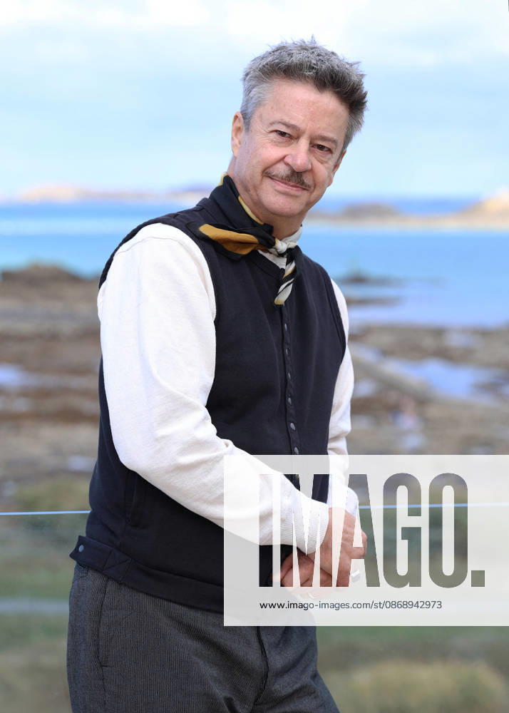 Thibault de Montalembert poses at the Emeria Hotel during the 37th Dinard British and Irish Film Festival, France, on October 8, 2026. Denis Guignebourg, Bestimage. 37th Dinard British Irish Film Festival on October 8, 2026, in Dinard, France. Dinard, France