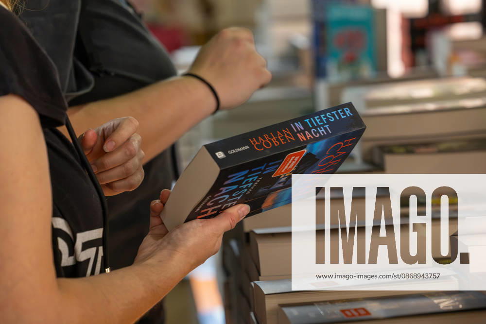 Frankfurt Book Fair 2026 August 10, 2026 A look at the book blurbs: Books and visitors at the 2026 Frankfurt Book Fair on Thursday, the second day of the fair. Visitors browse the publishers’ booths, discover the latest new releases, and learn about t