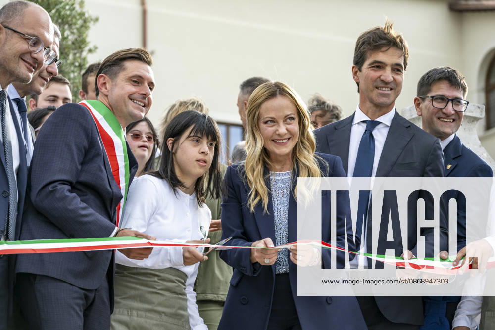 IPA89434805 - ASCOLI PICENO, ITALY OCTOBER 8, 2026: Prime Minister Giorgia Meloni attends the presentation and inauguration ceremony for the Palazzo Saladini Pilastri complex and its monumental park in Ascoli Piceno. The restoration project is part of the PINQuA program for urban regeneration and the enhancement of the citys historical heritage. (Photo: Andrea Vagnoni IPA Agency)