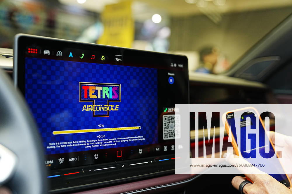 Video game designer and Tetris co-founder HENK ROGERS at 2026 New York Comic Con at the Javits Center on October 8, 2026 in New York. HENK ROGERS is on had to welcome the next evolution of Tetris as it moves into the dashboard of a 2027 Volkswagen Atlas. Volkswagen is bringing Tetris to its vehicles through AirConsole, an in car gaming platform that turns the vehicle s infotainment screen into a gaming display, with smartphones serving as the controllers. The games are designed to be played while the vehicle is parked, creating a new kind of entertainment experience inside the car. New York USA - ZUMAb148 20261008_zap_b148_021