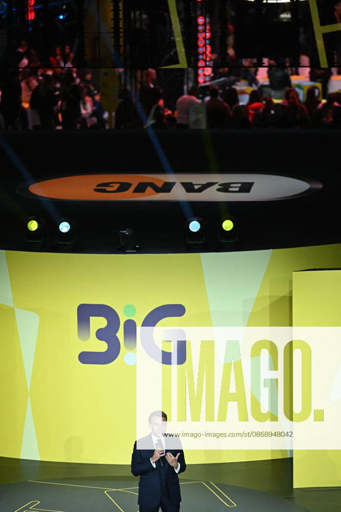 President Macron at Bpifrance Inno Generation - Paris France s President Emmanuel Macron delivers a speech on stage during the Bpifrance Inno Generation (BIG) event, one of Europe’s largest gatherings dedicated to entrepreneurs, in Paris, France on October 8, 2026. Photo by Jeanne Accorsini Pool ABACAPRESS.COM Paris France