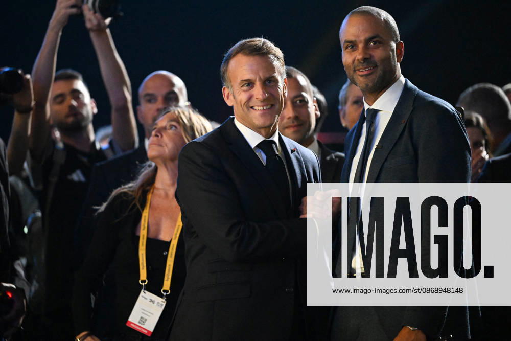 President Macron at Bpifrance Inno Generation - Paris France s President Emmanuel Macron greets basketball player Tony Parker on stage during the Bpifrance Inno Generation (BIG) event, one of Europe’s largest gatherings dedicated to entrepreneurs, in Paris, France on October 8, 2026. Photo by Jeanne Accorsini Pool ABACAPRESS.COM Paris France