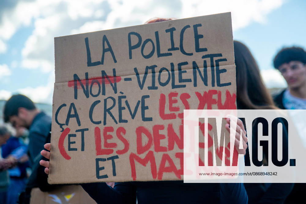 Student Protest - Paris Hundreds of high school students occupy Place de la Bastille in Paris, France on October 8, 2026, following the success of the October 6 protest, calling to continue and amplify the movement. Photo by ABACAPRESS.COM Paris France