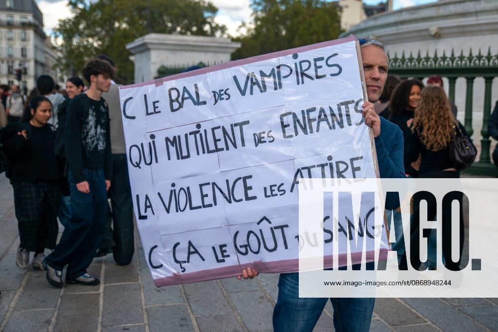 Student Protest - Paris Hundreds of high school students occupy Place de la Bastille in Paris, France on October 8, 2026, following the success of the October 6 protest, calling to continue and amplify the movement. Photo by ABACAPRESS.COM Paris France