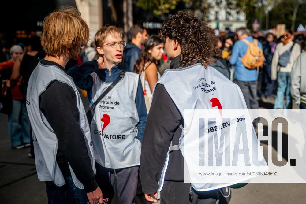 Student Protest - Paris Hundreds of high school students occupy Place de la Bastille in Paris, France on October 8, 2026, following the success of the October 6 protest, calling to continue and amplify the movement. Photo by ABACAPRESS.COM Paris France