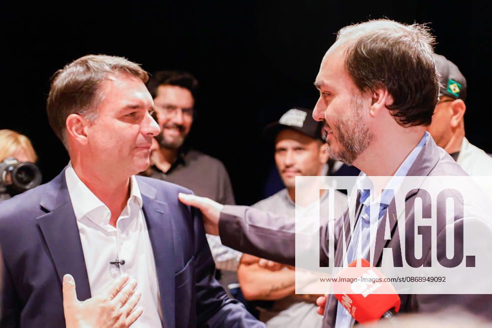 BRASiLIA, DF - 08.10.2026: FLaVIO MEETS WITH POLITICIANS FROM THE PL - Presidential candidate Flavio Bolsonaro meets with PL deputies and governors elected this Thursday (October 8th) at the Brasil 21 building. x3026737x JoaoxPedroxCarvalho