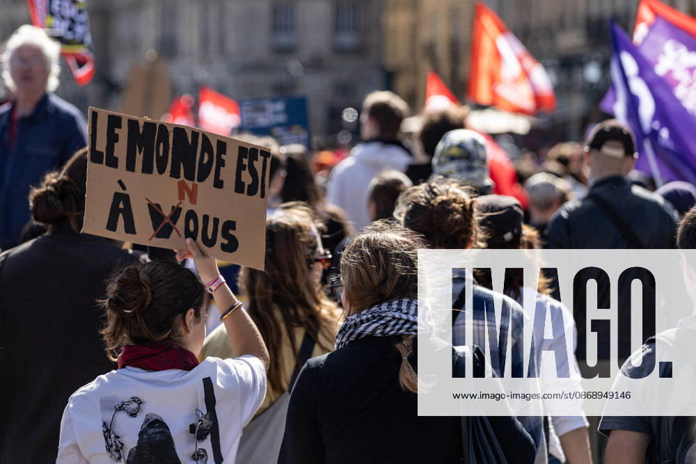 Students Demonstration Over Education Conditions - Bordeaux High school students demonstrate in the streets during a nationwide mobilization calling for more resources and improved conditions in school, in Bordeaux, France, on October 8, 2026. Photo by Margot Le Gonidec ABACAPRESS.COM Bordeaux France
