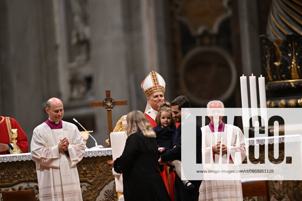 MESSA_PAPA_2026 Italy, Rome, Vatican, 2026 10 8 Pope Leo XIV celebrates Holy Mass for the academic year at the Pontifical Universities in St Peter s Basilica in the Vatican . - NO BOOKS