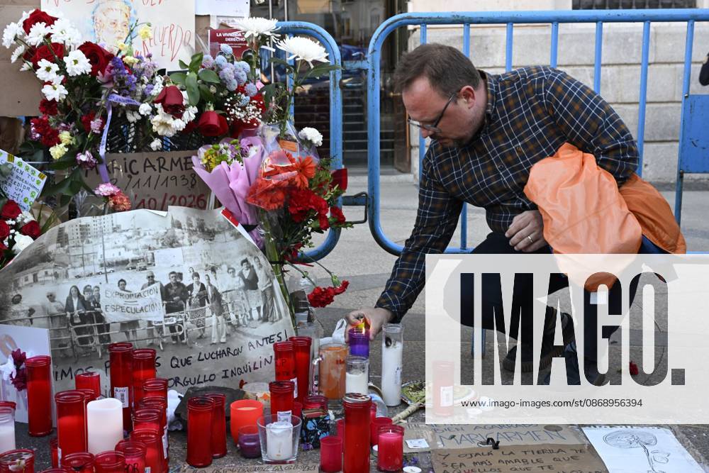 Shrine dedicated to Maricarmen Abascal in Madrid MADRID, SPAIN OCTOBER 8, 2026: A shrine is displayed at Puerta del Sol in Madrid dedicated to Maricarmen Abascal, who died in hospital on October 7, 2026, two weeks after being evicted from her home. The shrine was placed at the central Madrid square following her death. Abascals death has drawn attention to her housing situation and the circumstances surrounding her eviction. Puerta del Sol is one of Madrids main public squares and a prominent location for public gatherings and memorials. Madrid Spain