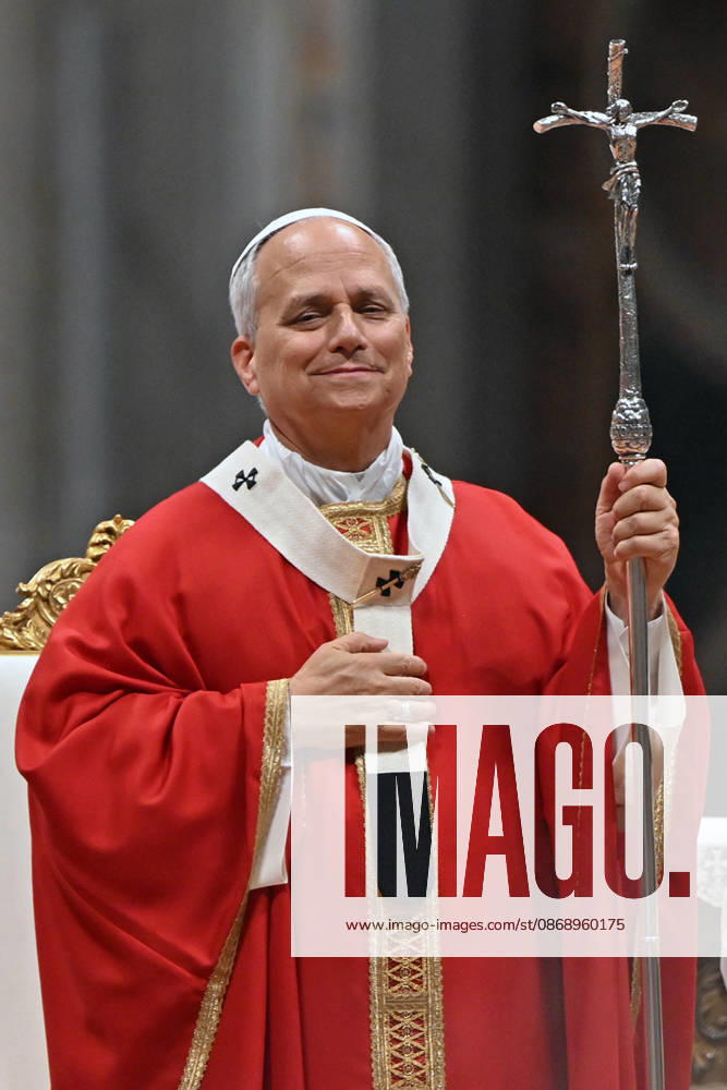 IPA89439177 - Italy, Rome, Vatican, October 8, 2026: Pope Leo XIV celebrates Holy Mass for the start of the academic year at the Pontifical Universities in St. Peter s Basilica in the Vatican. Photo by ALESSIA GIULIANI Catholic Press Photo