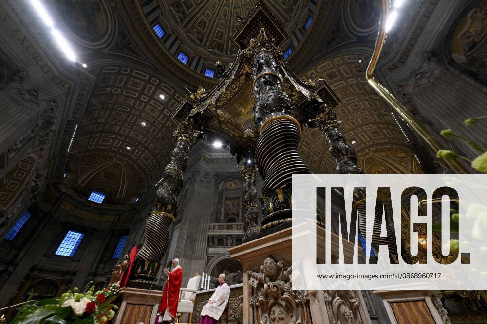 ITALY - POPE - VATICAN-2026 10 8 Italy, Rome, Vatican, 2026 10 8 Pope Leo XIV officiates the holy mass for the inauguration of the academic year of the pontifical universities at the St. Peter s Basilica in the Vatican. - NO BOOKS